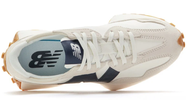 New Balance 327 Women's Sneakers – Moonbeam / Outerspace