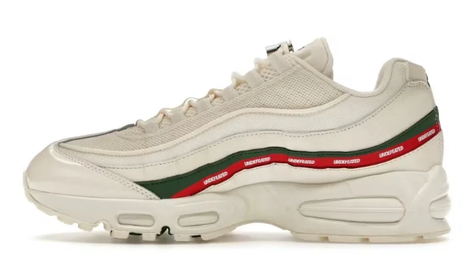Undefeated x Nike Air Max 95 SP “Sail” – Off-White / Green / Red
